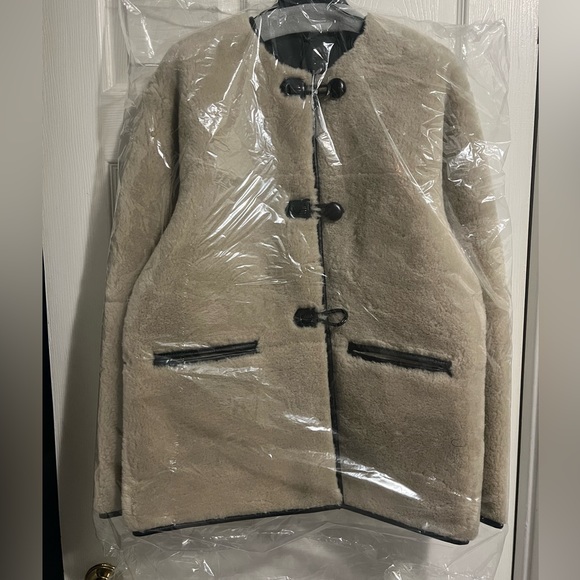 Mango Faux Fur Appliqués Coat - Picture 1 of 1